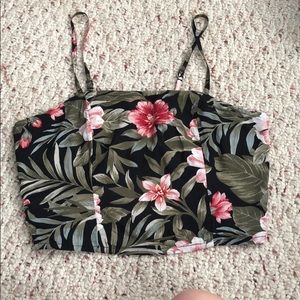 A&E hawaiian cropped tank top